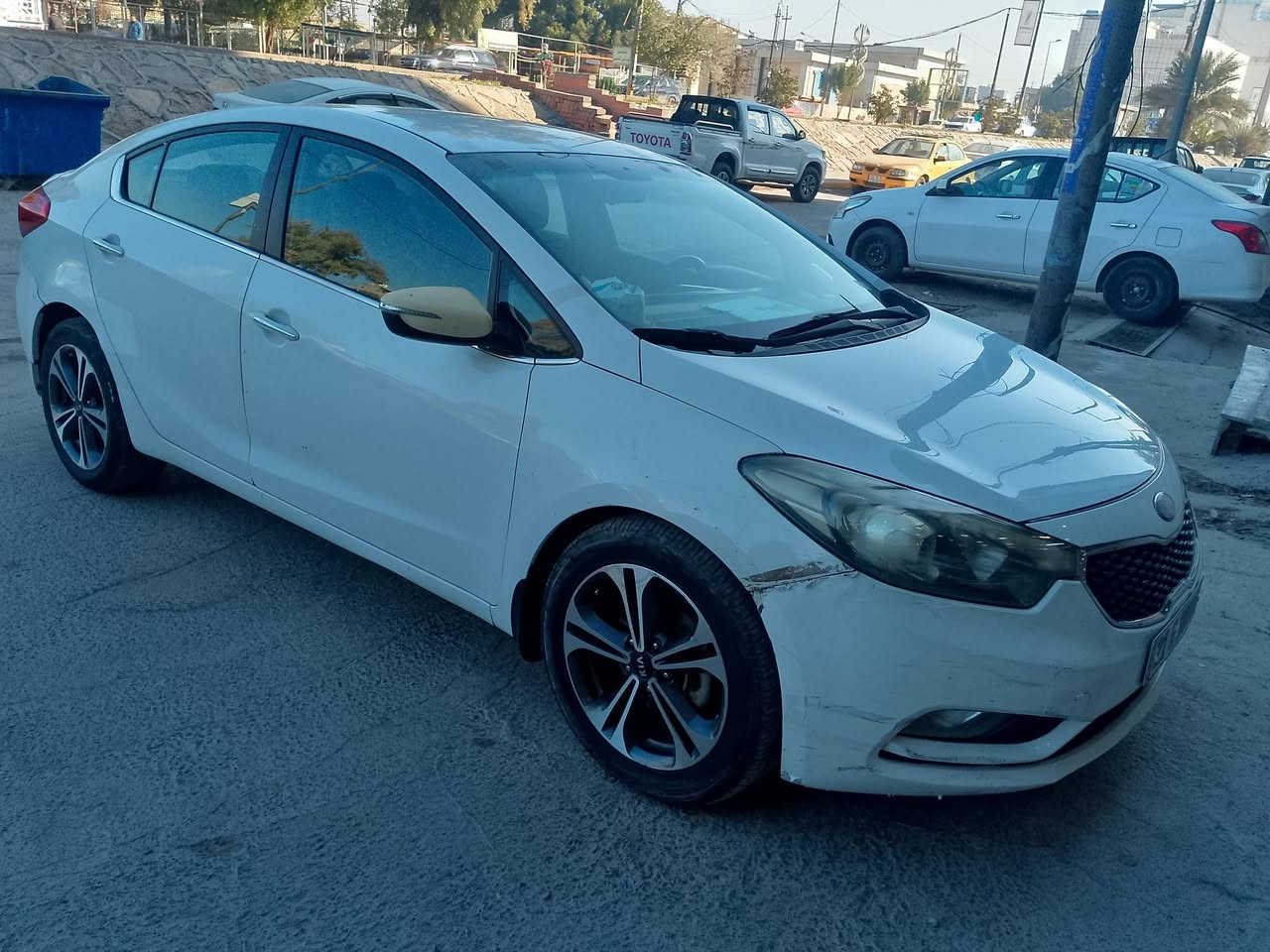 سيراتو موديل 13 شكل 15
محرك 1600دوش 
بيها بعض طخات سونار موجود 
كير محرك مكفول 
رقم سليمانيه انكليزي سنويه ساقطه 3 سنوات 
ماشيه 273
مواصفات تبريد قطعتين 
شاشه تاب 
اشاير مري 
حساسات خلفي
مكان بغداد حي جامعه 
سعر 110 بي مجال بسيط 
*********** وتساب 
مكلف #طلبه بالتعليق  

#ادارة_الصفحه ⚡
