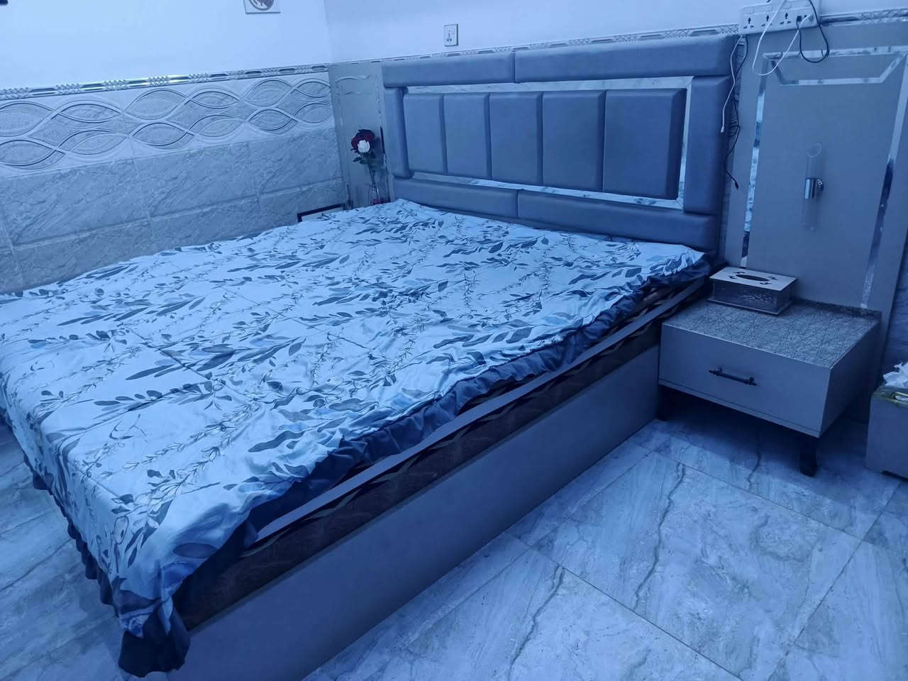السلام عليكم غرفه اخت جديده كلش نضيفه  ٩ قطع نريده ٦٥٠ هيه ودوشك


**إذا كنت صاحب هذا الإعلان وتريد حذفه لأي سبب، رجاءا أرسل رسالة إلى الدعم الفني**