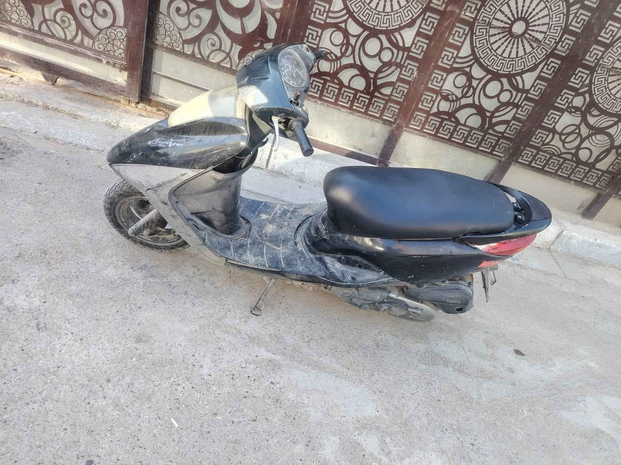 سلام عليكم دراجه بريز للبيع مقفوله كفاله عامه سلفندر كهربائيات شغاله الزعفرانيه سعر  550  مكان بغداد ***********
