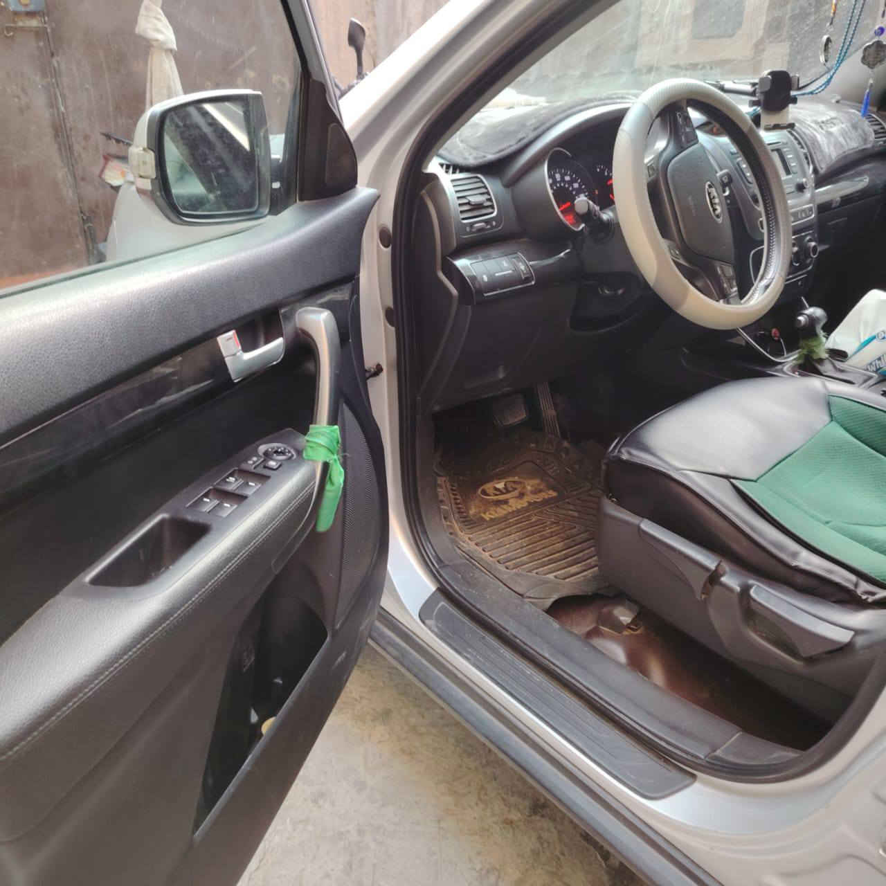 سلام عليكم سورنتو موديل 2015 وارد أمريكي سياره باسمي جاهزه مكينه جديده تخم تاير تدفئه تبريد تبريد قطعتين ملاحظة تخطتين تخطات بالباب رقم مبايل *********** عنوان بغداد نهايه حي اور
