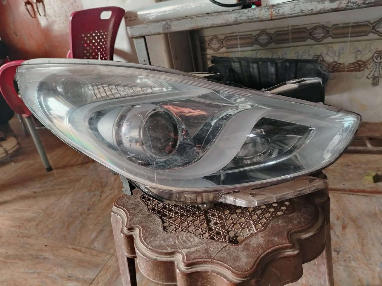 السلام عليكم لايتات سوناته مضلع للبيع سعر لايت 40الف قفل شرط حاويه ونضافه. فول
***********
