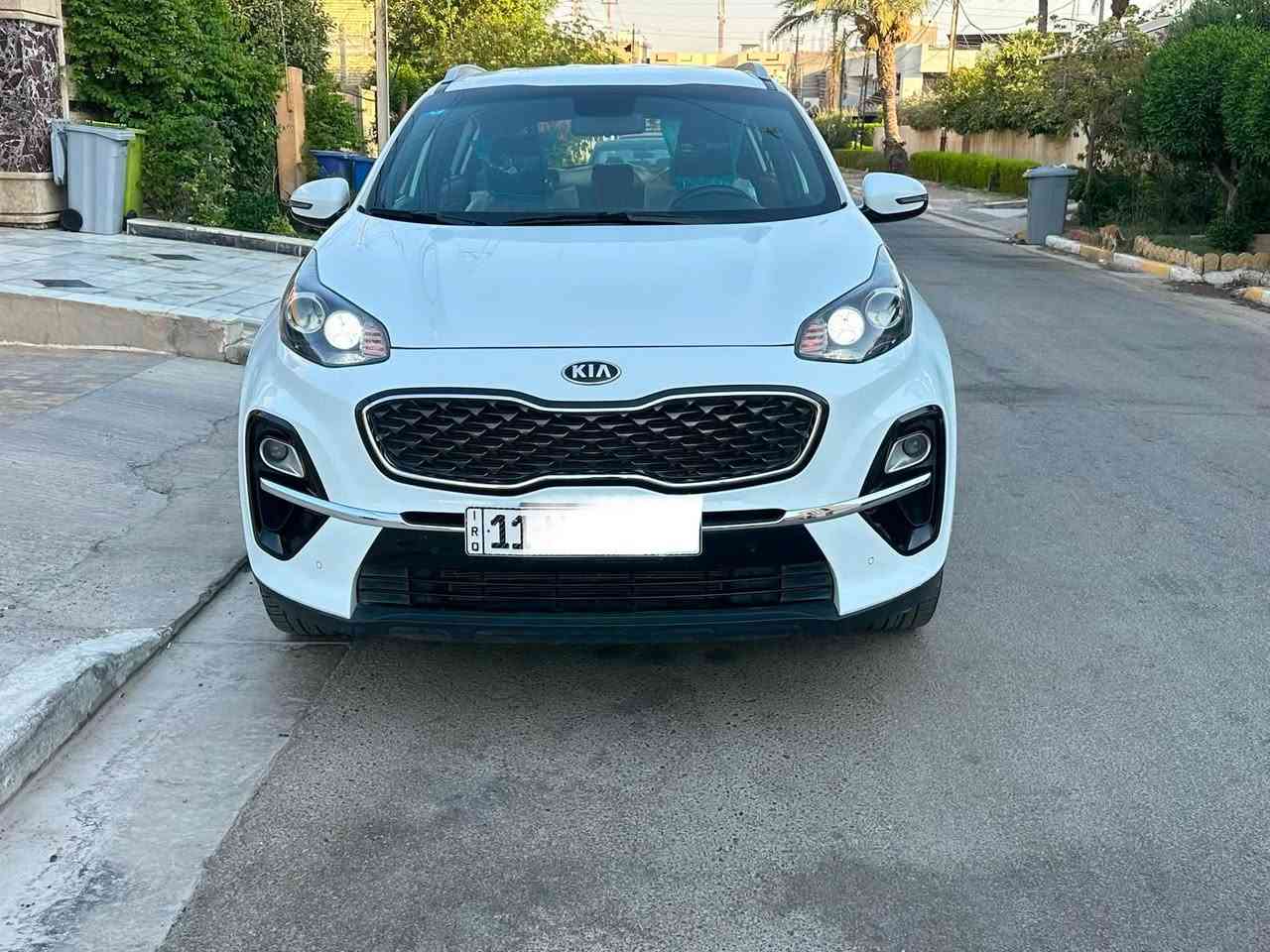 سلام عليكم
من رخصه لادمن
سبورتج 2019 للبيع فقط
رقم بغداد بسمي تحويل ثاني يوم  سونار منشور بارد اسفل الباب امامي يسار بدون داخل بدون فتح 
ماشيه 94 الف 
خليجي
مواصفتها عاديه معروفه
حساس امامي وخلفي

سويج عدد 2
تحكم جهتين 
تبريد قطعتين 
مري كهربا 
كشنات جلد ومخمل
داخل لون عسلي 
قماره حديد 
نضام ايكو 
5ويل كب 
محرك دوش 2000
مكاني بغداد الكرخ سياره بسمي هزه ارقام جديد بس تحول 
غير متواجد عل فيس 
السعر 183 مع مجال 
لاستفسار ‭***********
