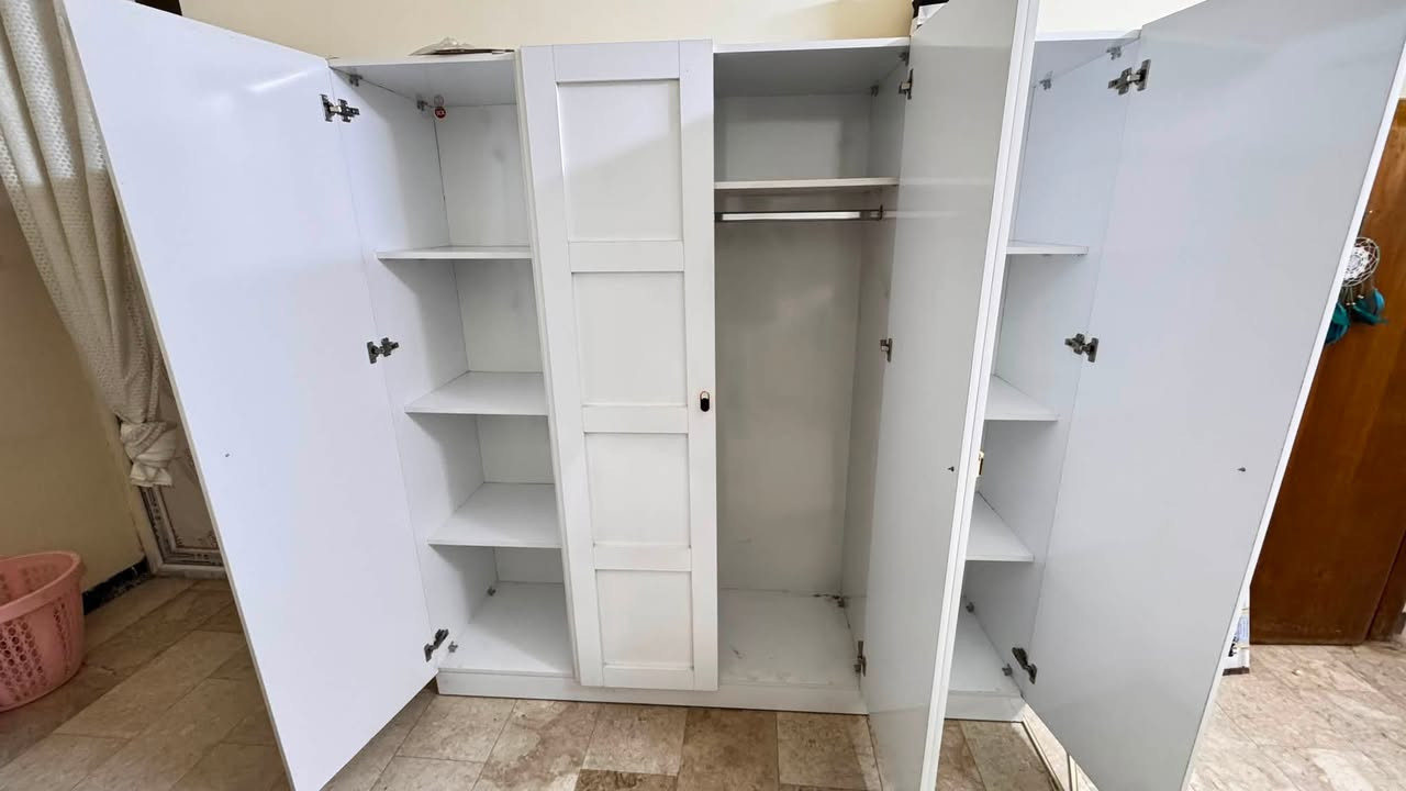 📢 للبيع غرفتا نوم بحالة جيدة جداً
🔹 الغرفة البيضاء

* سريران خشب

* تفصال خاص 

* 6 قطع

* نظيفة جداً وبحالة ممتازة 

* السعر: 600,000 دينار عراقي

🔹 الغرفة الجوزية

* سرير نفرين

* 5 قطع

* نظيفة وبحالة جيدة

* السعر: 300,000 دينار عراقي

العنوان بغداد حي تونس 

📍للاستفسار يرجى التواصل على الخاص او الوتساب 

***********
