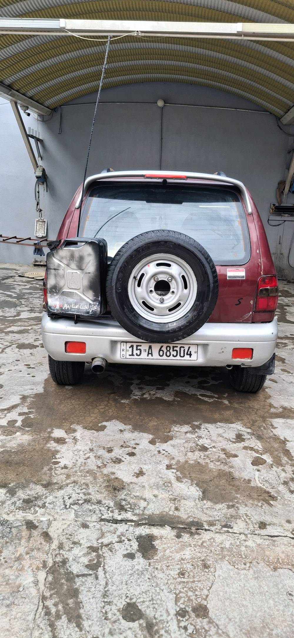 السلام عليكم
سبورتج ٩٤ 

بدون ضربه 

دفع رباعي شغال

محرك بلادي 

تخم تاير 

باتري جديد 

صدر +دبلات جديد 

بولبرن تايرات اماميه جديده اصليه 

السعر ٣٨ وبيه مجال 

رقم انكليزي انبار  وتحويل ثاني يوم
***********
***********
