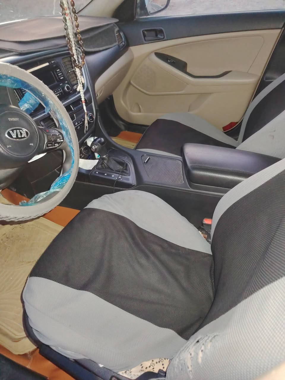 السلام عليكم اوبتما 15 خليجيه بسمي گير مكينه تبريد تدفئه حداديه كله جاهز بيه ضربه خفيفه بلحوض وبيه صبغ صفحتين أثر تجورد بدون ضربه اريدها اب ١١٨ قفل ***********
