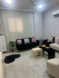 مؤثثة بالكامل • ٢ غرف • مجمع السلام