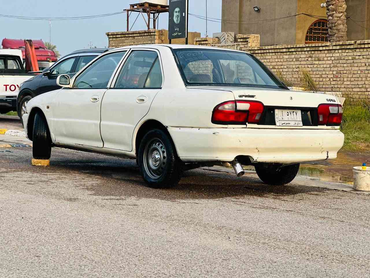 سلام عليكم 
ابروتون ٢٠٠٤ 
سنويه لل٢٧ الماني 
مكينه كير خير من الله 
مكفوله من الضربه القويه السياره مصبوغه 
تخم تاير جديد كابريتر جديد 
لايت زنون 
عنواني ناصريه رفاعي 
امراوس عادي 
السعر 40 وبيها مجال 
*********** الرفاعي, ذي قار
