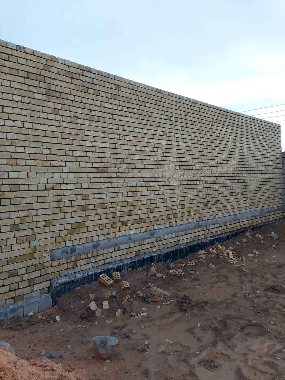 خلفه بناء شغل ع الدبل وقطعي شغل فول عداله ونضافه الدبل 350 ارضي طابق أول 450 بناء  ***********
