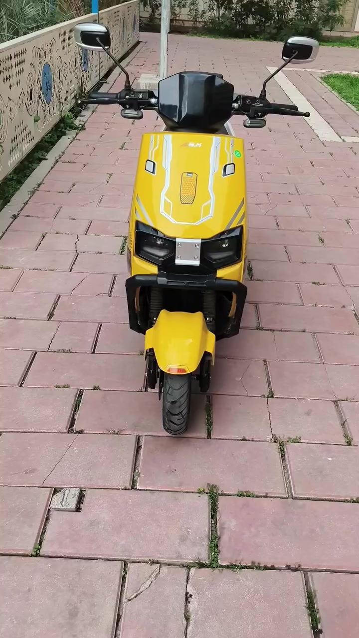 دراجه  شحن  نضيفه  جدا لوك  ملف  ٢٠٠٠  سعر  ٥٥٠  ومجال  حك جيه  مماني  العلاوي  سرعتعا ٦٠  وفوك  ***********
