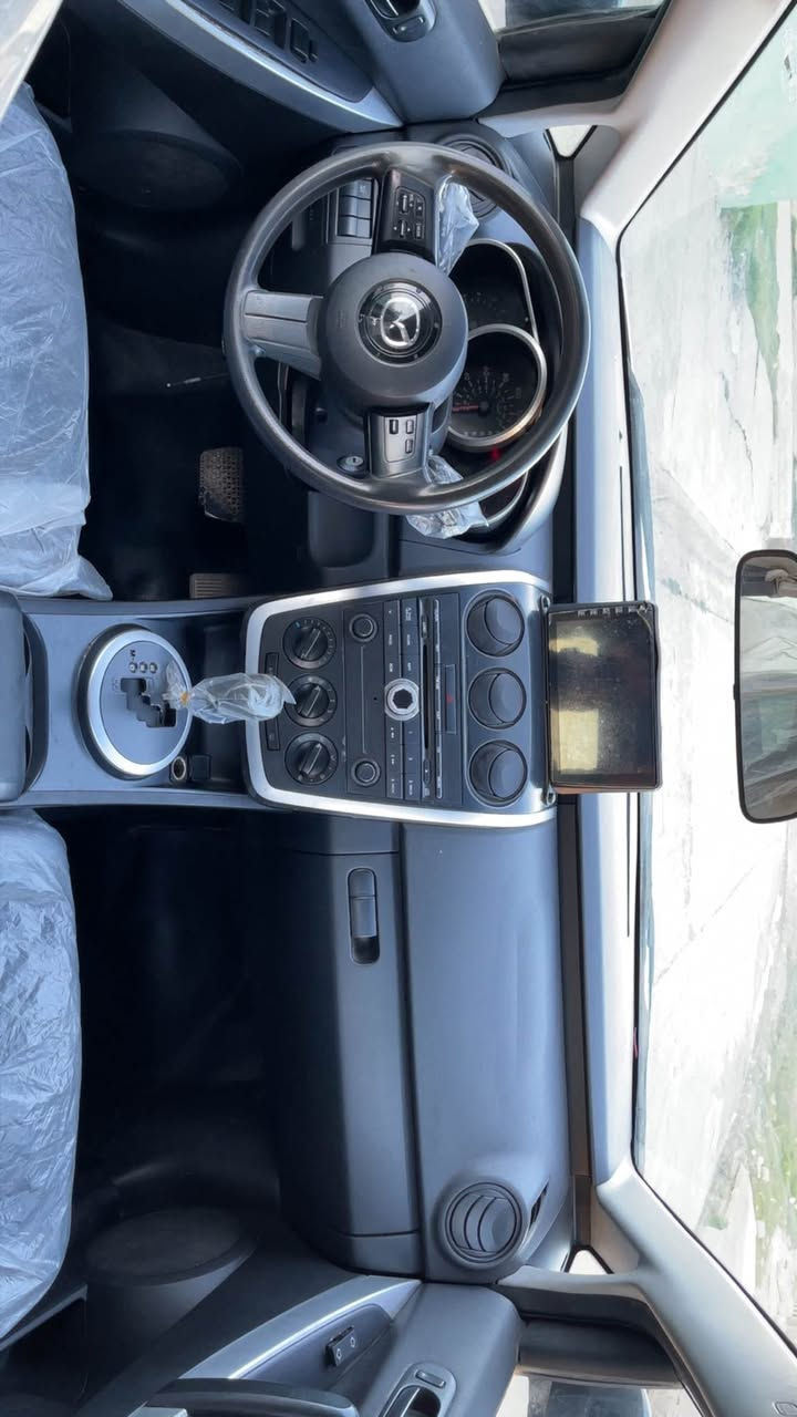 تليفون 📞 ***********
واتساب 📞***********
للبيع و مراوسة مازدا ٢٠٠٧  محرك ٦ سلندر  و فول مواصفات معدا سلايت وسيارة حزام صبغ للجمالية بدون ضربة سيارة كير و محرك شرط تحويل شرط سيارة جاهزة بدون نواقص سعر ٦٨ و مجال و عليها ٢٤٠ ألف غرامة علية مكان عقرة بين أربيل و دهوك أربيل, العراق
