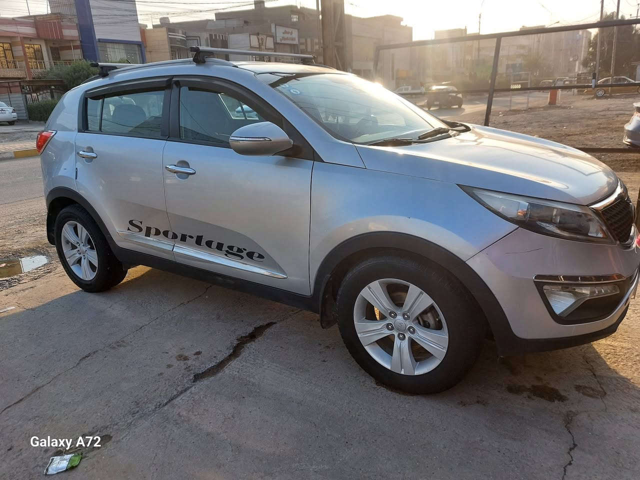 السلام عليكم
سبورتج 2011 وارد محرك 2400 دوش حادثها. امامي صبغ جاملغين وبنيد سيارة جاهزة من كلشي ما تصرف عليها اي شي .. سعرها 115 وبيها مجال قليل .. *********** .. مكاني بغداد الدورة .
