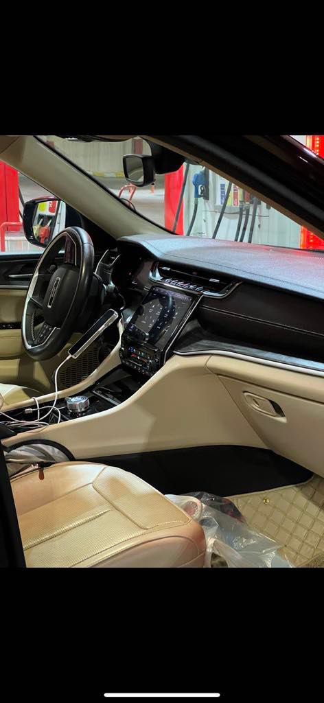 سلام عليكم
جيب كراند شيروكي لمتدد
مديل 2022 
خليجيه السياره وكالت هارلم
كلين بدون اي صبغ فقط بيها رصعتين او ممبينات كلش او باقيات على حالهن وهنا صار بيهه طخه في جاملق الامامي وتبدل 
(((( بشرط السياره صيانتها الدوريه كلها بهارلم  مابيها نقص من كل النواحي  
رقم اربيل رقمها جديد سنويه جديده 
ماشيه 56 كيلو 
محرك   V6   3600
مواصفاتها كشنات الامامي تبريد تتفأه كشن كهرباء او خزن 
كشنات خلفيه بس تتفأه 
بيها ست منافذ تابسي او سته منافذ يو اس بي او بيها منف كهرباء 150 w 
شاشه تدعم كار بلي
 بانو رامه 
حساسات اماميه خلفي 
رادارت 360 درجه 
السياره سبعه راكب قياس L
صندوك كهربائي
تشغيل عن بعد 
خروج عن المسار 
اوتو بريك في الحالات الطارئه
هند بريك بصمه
الكيجات دجتل
تبريد منفصل امامي او خلفي او منافث التبريد اتلث قطع
او بيها بعد مواصفات
السعر 330 ورقه
سياره اب اسمي فقط تحويل ما انطي بل سياره وكاله مكان السياره بصره
***********
