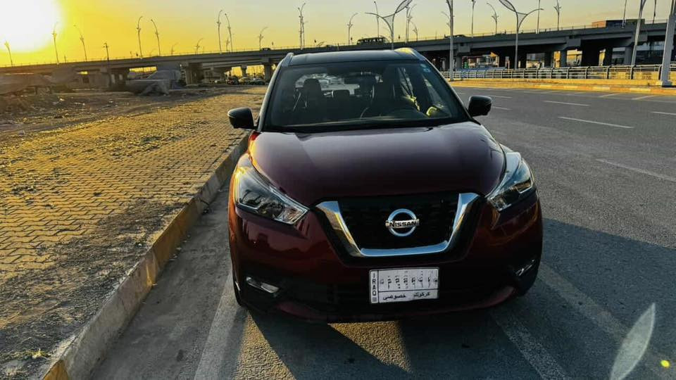 نيسان كيكس موديل 2018
فول مواصفات نقاط عمياء كامرة 360 
السيارة كلش حلوه ونضيفه دينار مصرف مابيها مسويلها ادامه كاملة 

حادثها خلفي صندوق وجاملغ ونص الباب مصبوغ 
للتفاصيل اكثر ***********
