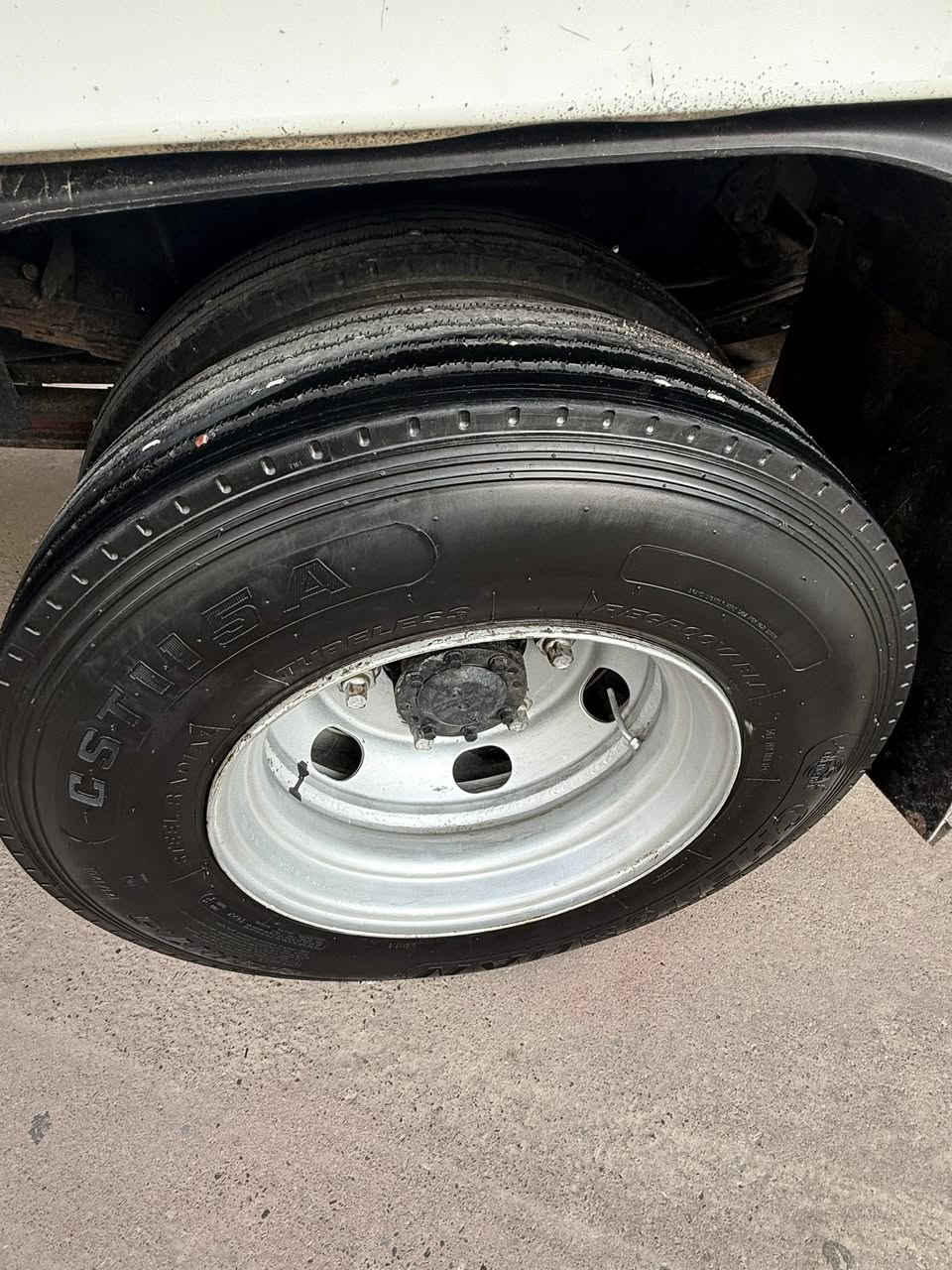 معرض كانتر اربيل عراق حجى عبيد

للبيع كنتر خليجي
موديل ٢٠١٧
مواسفات محسن كويتى
بدون صبغ او ضربه
ماشي ٢٣٠ الف حقيقي
تخم تاير ١٧ و نص جوبليس
سنوى و رقم جديد حتى ٢٠٢٩
دعامى على دعامى شرت 
مكان سياره اربيل شارع ١٠٠م مقابل باب گمرگ سيارات
شريكة اسد موتورز بإداره حجى عبيد

*********** حجى عبيد
*********** واساب محمد
