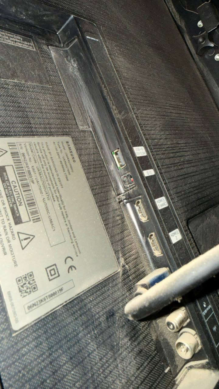 #ملاحظه البيع #دفعه واحده 
#شاشات حجم ٥٥  سمارت عدد 3 
#شاشات سامسونك  #الكوري - المصري
#نوع    Au 7000  C
#مستخدمات  3 اشهر فقط 
#السعر  الوحده ب  ٦٥٠  الف 
#العنوان : بغداد - البنوك 
#الي يريدهن يتصل بالرقم 
‏‪0774 196 8336‬‏
#واتساب  #واتساب  #واتساب 
يرجى متابعة الصفحه (طلب صداقه )
ليصلكم كل ماهو جديد 
نعمل لخدمتكم 
علي البابلي
