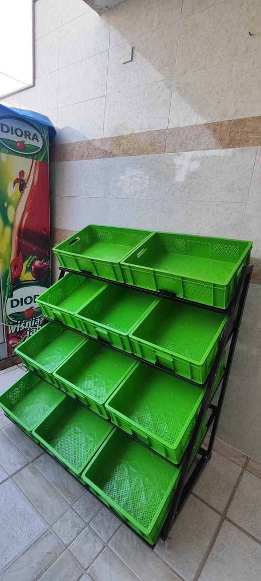 ستاندی میوەجات،زۆر پاك و نوێ و توند و تۆڵە،تایەیە،هەر ستاندی 11 سندووقی خۆی لەگەڵە،پانی120سم و بەرزییەکەی 150سم، نرخی هەر ستاندی 165هەزار دینارە ، 3 ستاند بەردەستە
ژ.م:*********** أربيل, العراق
