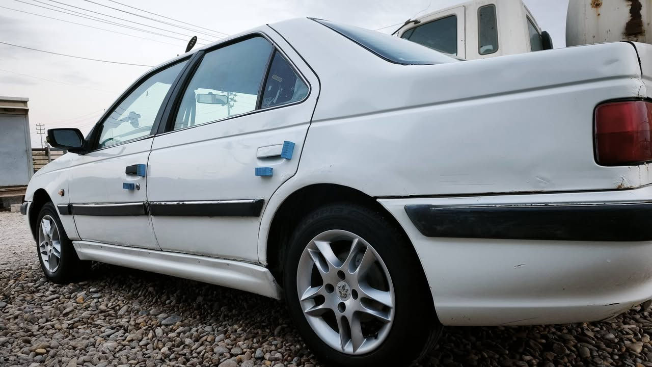 أسلام عليكم
بيجو بارص مديل 15

كير مكينه حداده كهربائيات كله جاهزه 

تخم تايرات 

سنويه نافذه 

مكان بصره هارثه حي ألمرتظى راعيه بلهارثه ومستعد للتحويل

سعر (37) وبيه مجال قليل

ألهاتف+ وتساب  ***********
