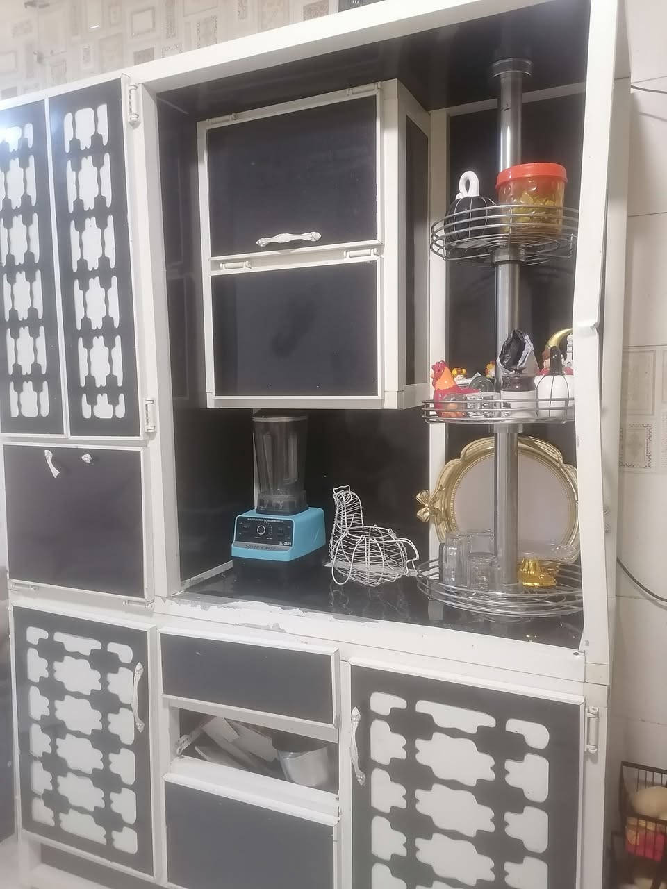 للبيع كاونتر  سعره 150 وبي مجال وطباخ سعره 75 مكاني بغداد الاعظميه


**إذا كنت صاحب هذا الإعلان وتريد حذفه لأي سبب، رجاءا أرسل رسالة إلى الدعم الفني**