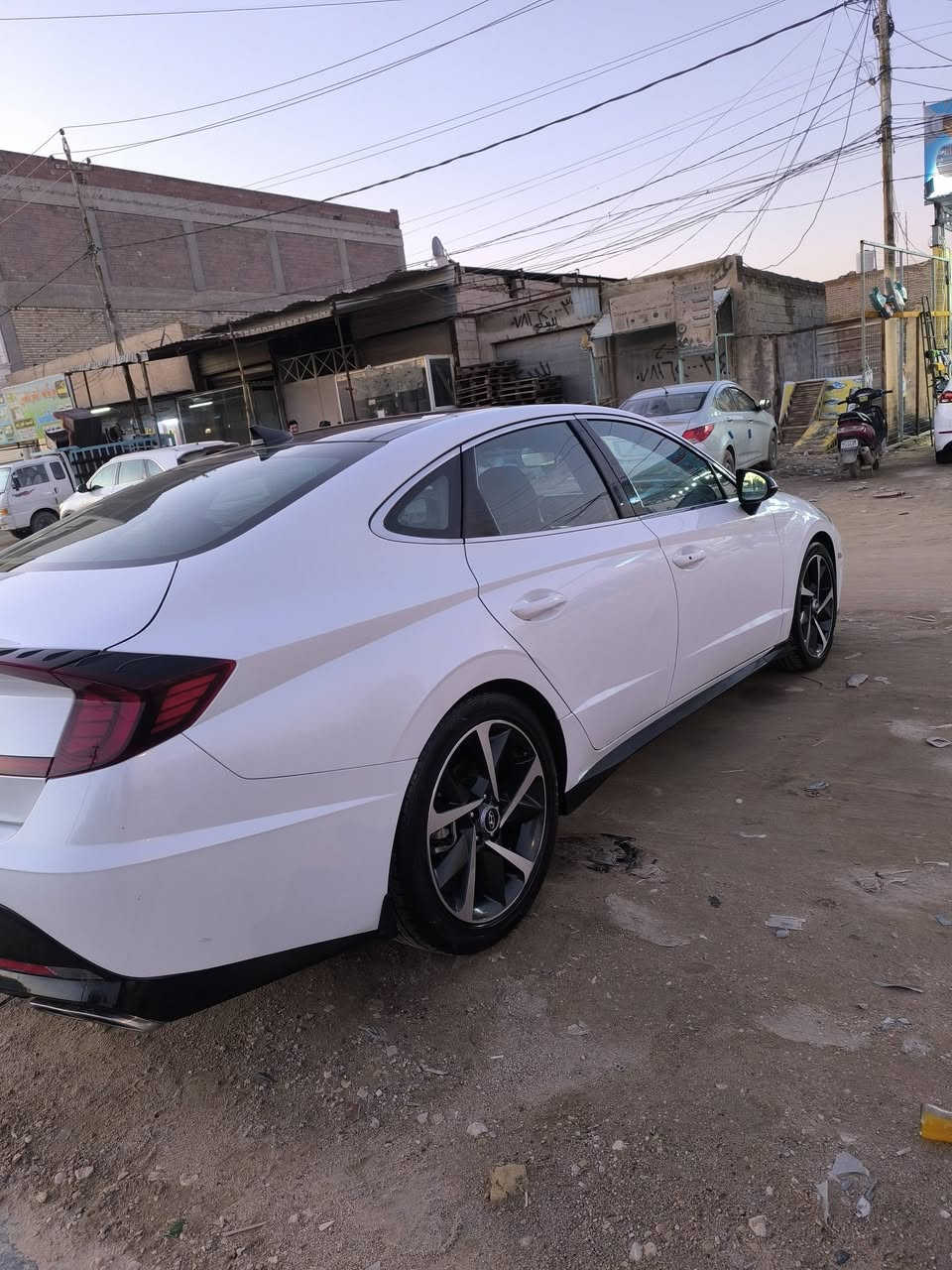 سوناتا 22 
ماشيه 36 الف 
الحادث فقط بأمريكا بدول دواخل بدون شاصي  بدون ايرباك 
السياره نظيفه جدا وممتعوبه  نهائيا 
مراوس بسوناتا 24 او بيع 
سعرهه 165 ورقه
مكانهه نجف 
للاستفسار 
***********
