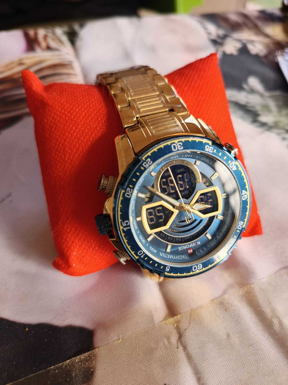 ساعه نافورس رجاليه ماركه
سعر الساعه 40
رقم ***********
