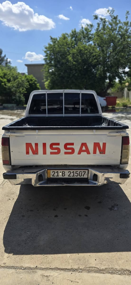 نیسان پیکاب مۆدیلی 2002 تەبریدو پاوەر بەس بۆدیەکەی بویاخە بێ لێدران تەنها 36200 هەزار ڕۆیشتووە سەنەوی تا 2031 تازەیە 83 گەڵاو کەمێک مجال
***********
*********** دخان, السليمانية
