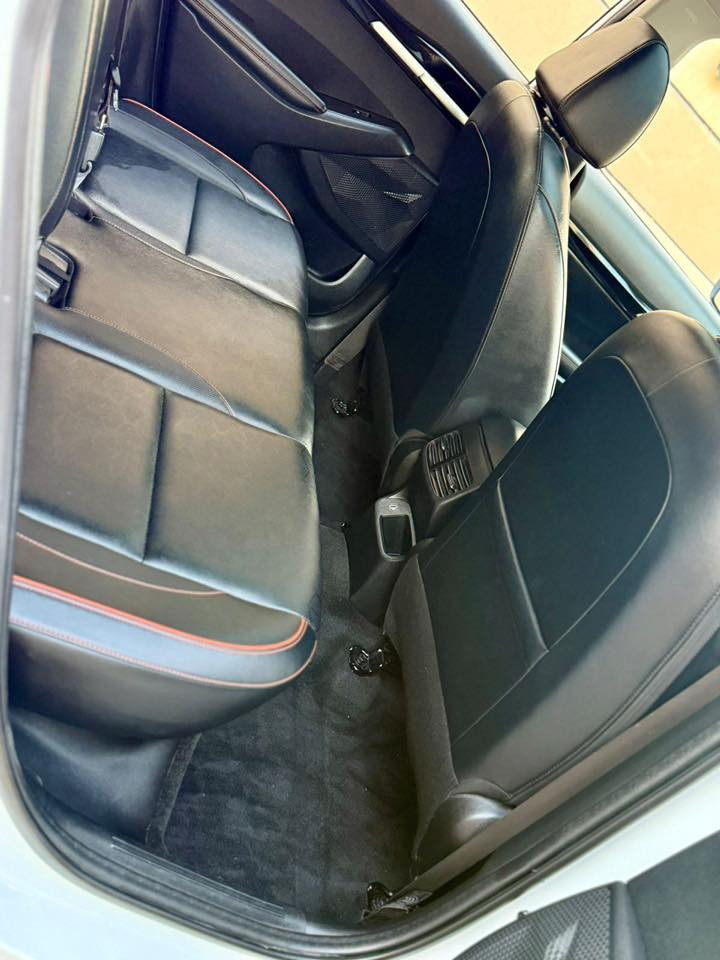 للبيع كيا سلتوس 2025 محرك 1500 بيها فقط رصعتين صغار ماشيه 18 الف  فول مواصفات السياره جديده فتحه بل قماره  العنوان بغداد للاستفسار اتصل يوجد واتساب ***********🚗🚗
