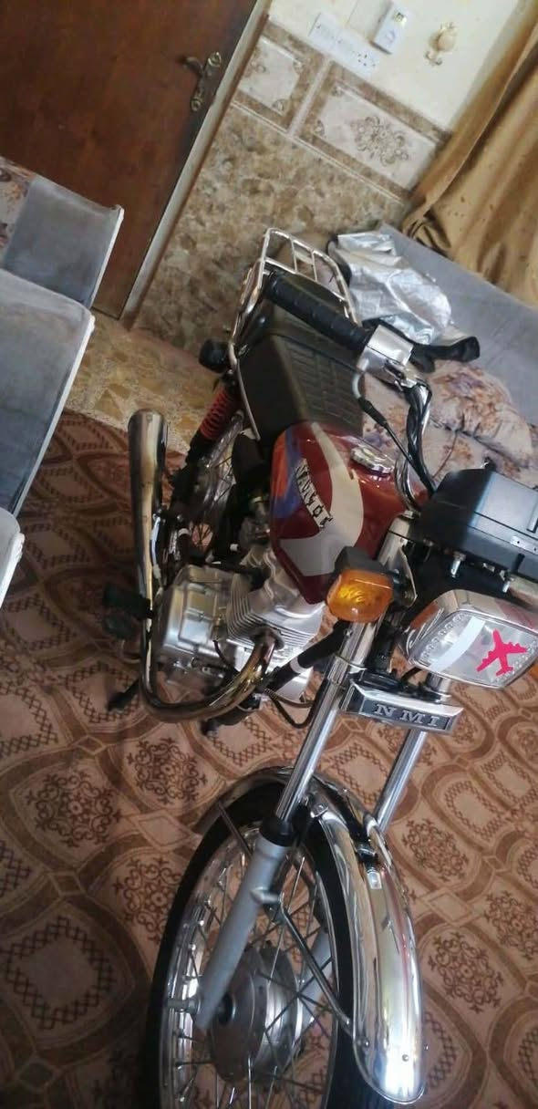سلام عليكم شباب دراجه مديل 2023تعمير كله 2025سعر خاص مكاني ديوانيه واتساب متواجد***********
