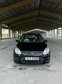 فورد فيغو • ٢٠١٥ • ١٤١٥٠٠ كم