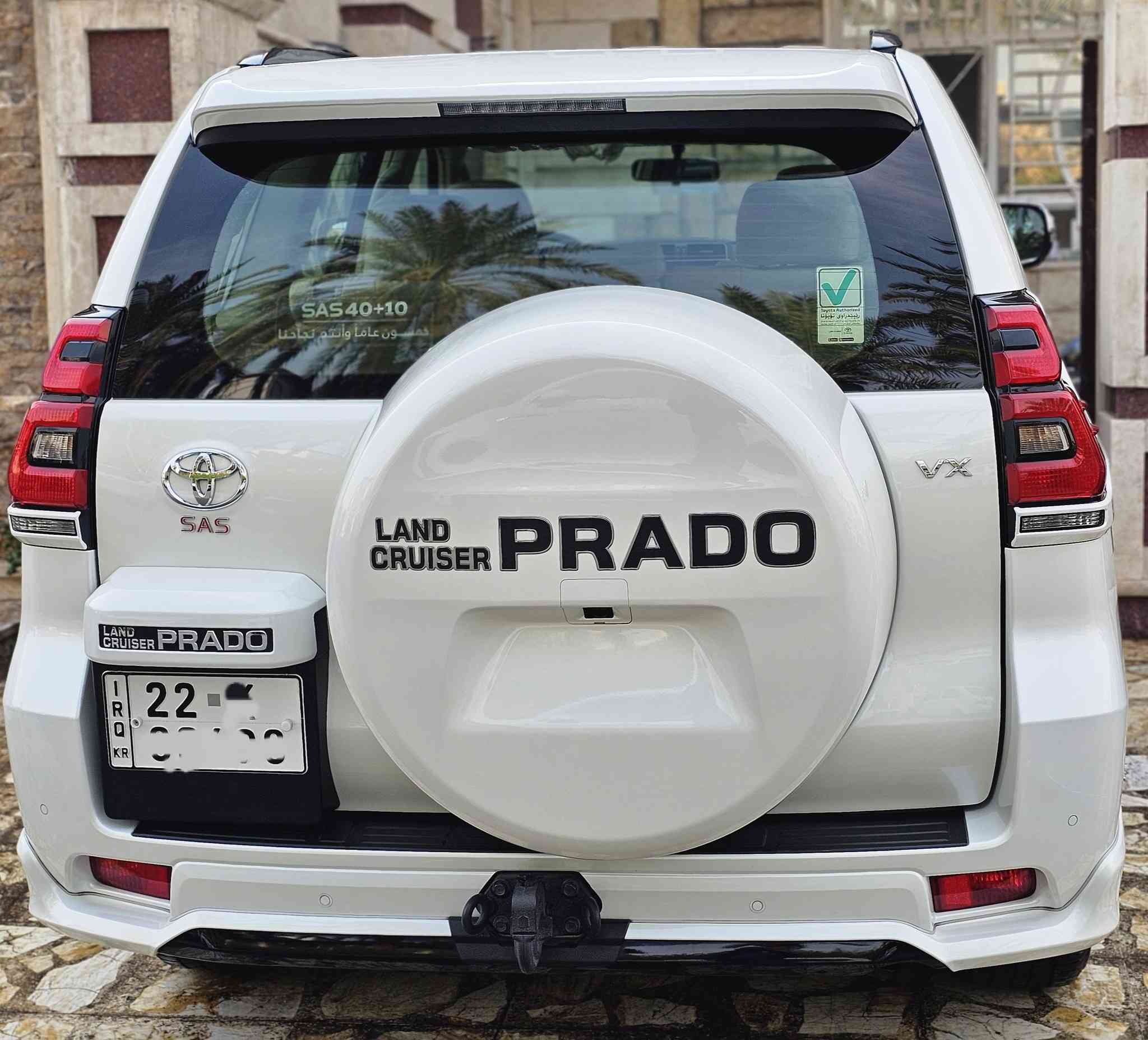 برادو 2023 ،vx ساز
ممشى السيارة/ ٤٤ الف كيلو حقيقي 
مكفولة من الصبغ والبارد والفتح والدبل كوت فقط شخط مال خباثة بسيط جدا  بالجاملغ والباب الخلفية 
السيارة فول وv6 
السعر ٥٠٥ وبيها مجال بسيط 
الاتصال/ ***********
***********
