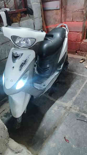 سلام عليكم ماكس منغولي دراجه جديده اتخبل بوشه 55 مكاني الشماعيه السعر 600 تجي وتشوفه وتقتنع وبخدمتك شلعه بيه اشك الكاع الرقم ***********
