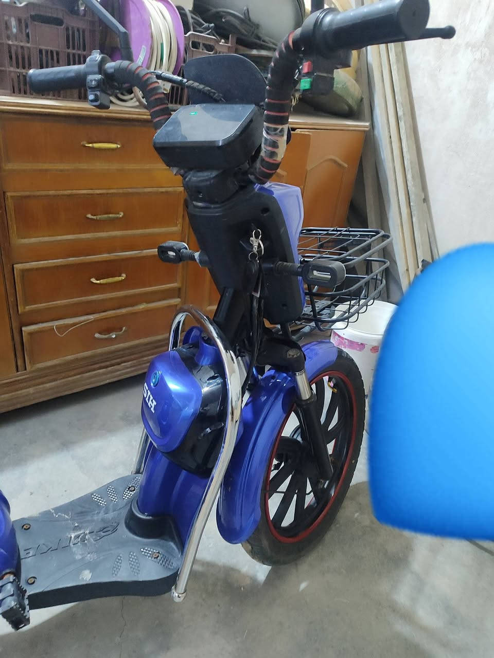 سلام عليكم للبيع دراجة موديل 2025 لون ازرك مابيهة نقص اي شي بطاريات 5 عل فحص وبصمتين كاملة دراجة ونضيفة حيلل المكان بغداد أبو غريب السعر ب 450 وبيها مجال


**إذا كنت صاحب هذا الإعلان وتريد حذفه لأي سبب، رجاءا أرسل رسالة إلى الدعم الفني**