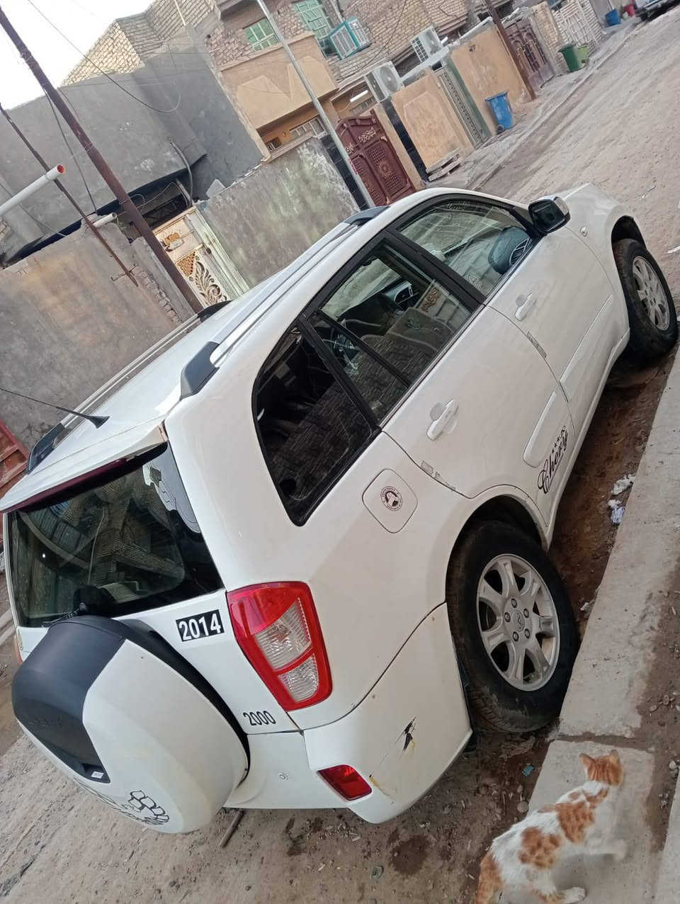 السلام عليكم
تيكو 2014 للبيع 
مكينه 2000 نظيفة كير ميكانيكي المرغوب 
السيارة نظيفة مال بيت 
رقم بغداد الانكليزي تحويل ثاني يوم ماشية 97 كم . تبريد خير من الله . صدر امامي خلفي نظيف . شاشة  تحكمات ستيرن فتحة . مكاني بغداد الشعب شارع عدن . السعررر 67 وبيها مجال 
رقم الهاتف ***********
