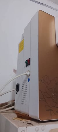 عندي هاذة الفلتر اللبيع نضيف رايتة100وبي مجال يتواصل واتساب 0770627380...