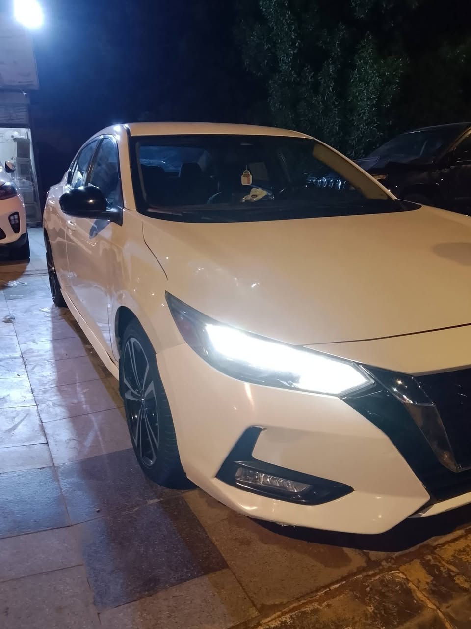 سلام عليكم نيسان للبيع موديل 23
امريكي حره تحويل اتصل *********** 
السعر 130

