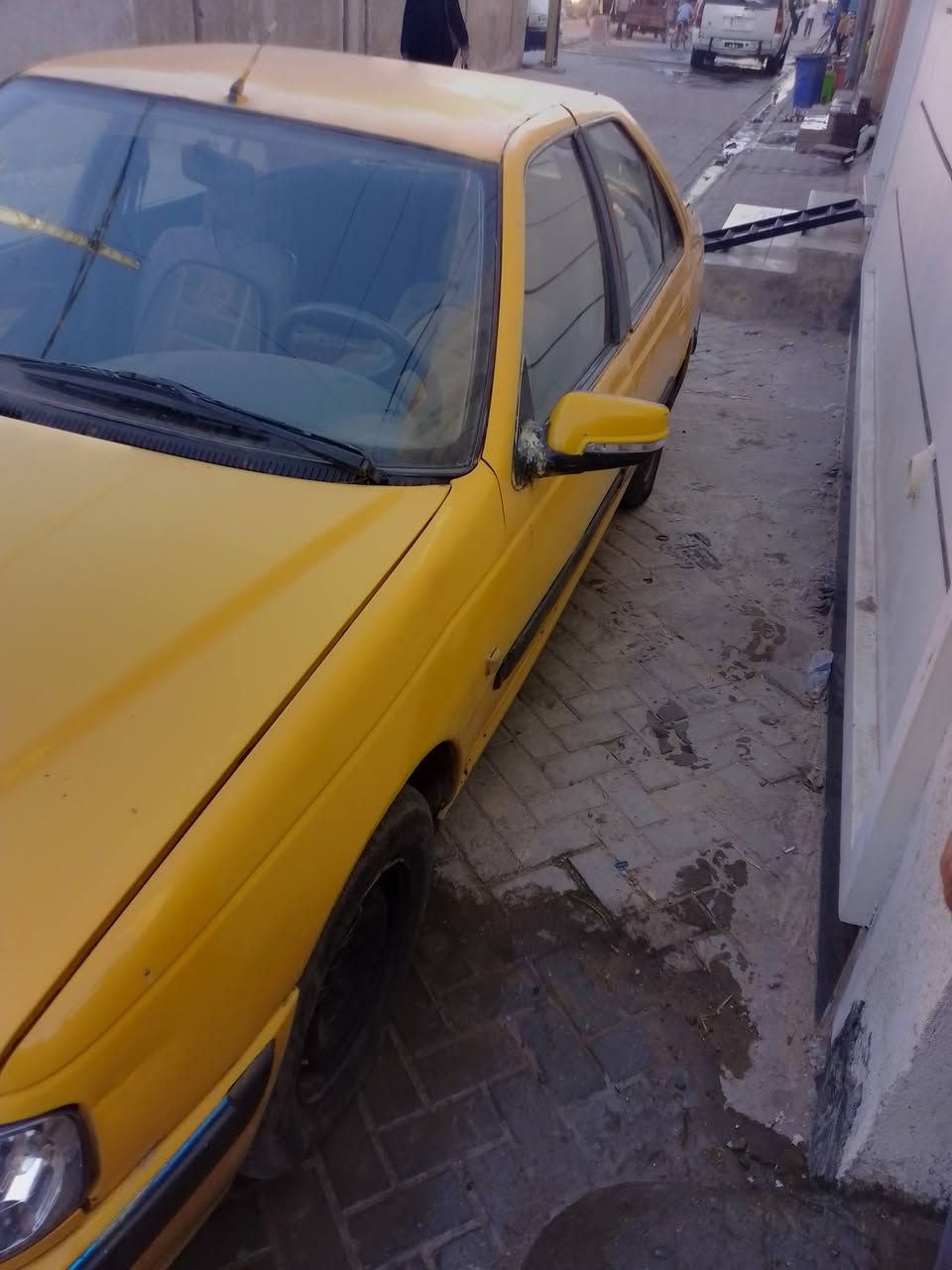 بيجو بارص موديل 2013 بيها ضربة بلصندوك وملاحظات    السعر 25وبيها مجال مكانه مدينه الصدر رقم الهاتف***********
