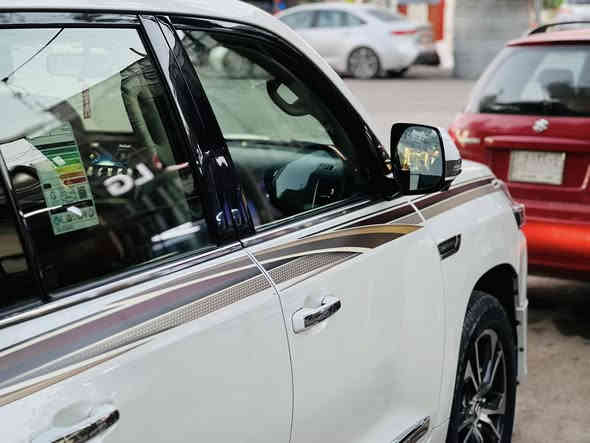 لانكدروز للبيع 2020
مكفولة كفالة عامة
بريمية كويتيه
المكان بغداد رقم بغداد انكليزي 
للاستفسار *********** غير متواجد على الفيس
