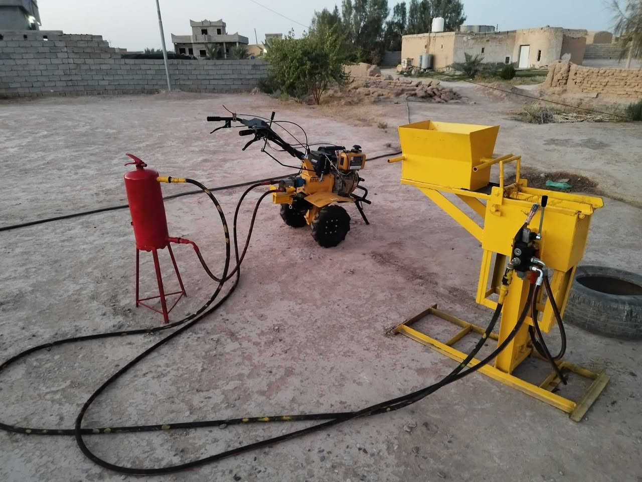 للبيع ..معمل لبن قياس 40 في 20 كبس واحد طن  مع كافه ملحقات مكينه لخبط الطين   جديد غير مستعمل فصال جديد .. السعر 3 مليون . الحويحه الزاب قريه الحلوه


**إذا كنت صاحب هذا الإعلان وتريد حذفه لأي سبب، رجاءا أرسل رسالة إلى الدعم الفني**