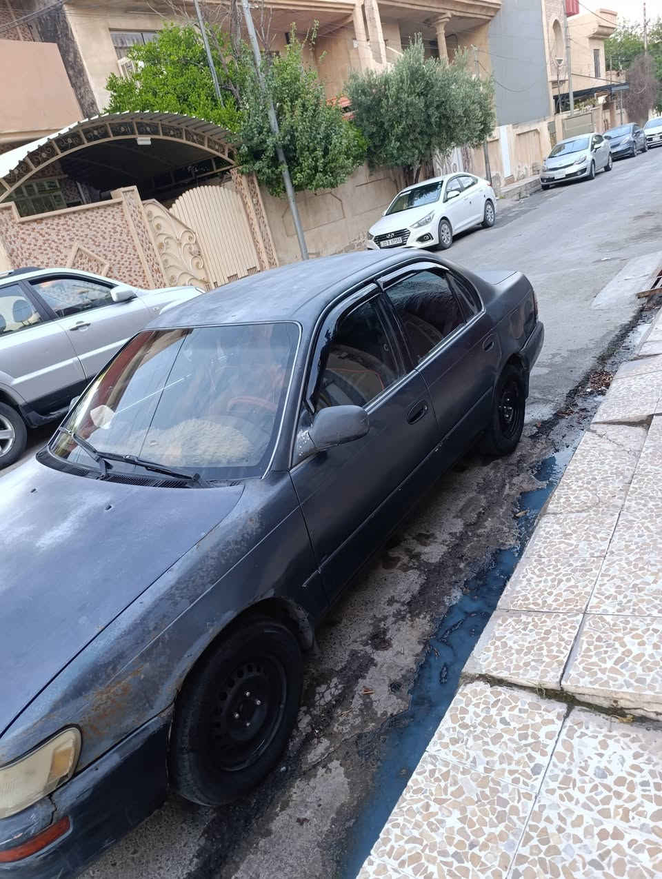 كورلا موديل 93 مكينة وكير شرط وتبريد ثلج سيارة باسمي تحويل فقط 40وبيها مجال ***********
