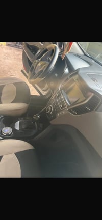 سنتافي جراند 2017 • الضرر: جام لغ يمين فقط  • بدون دواخل  • السيارة نظ...