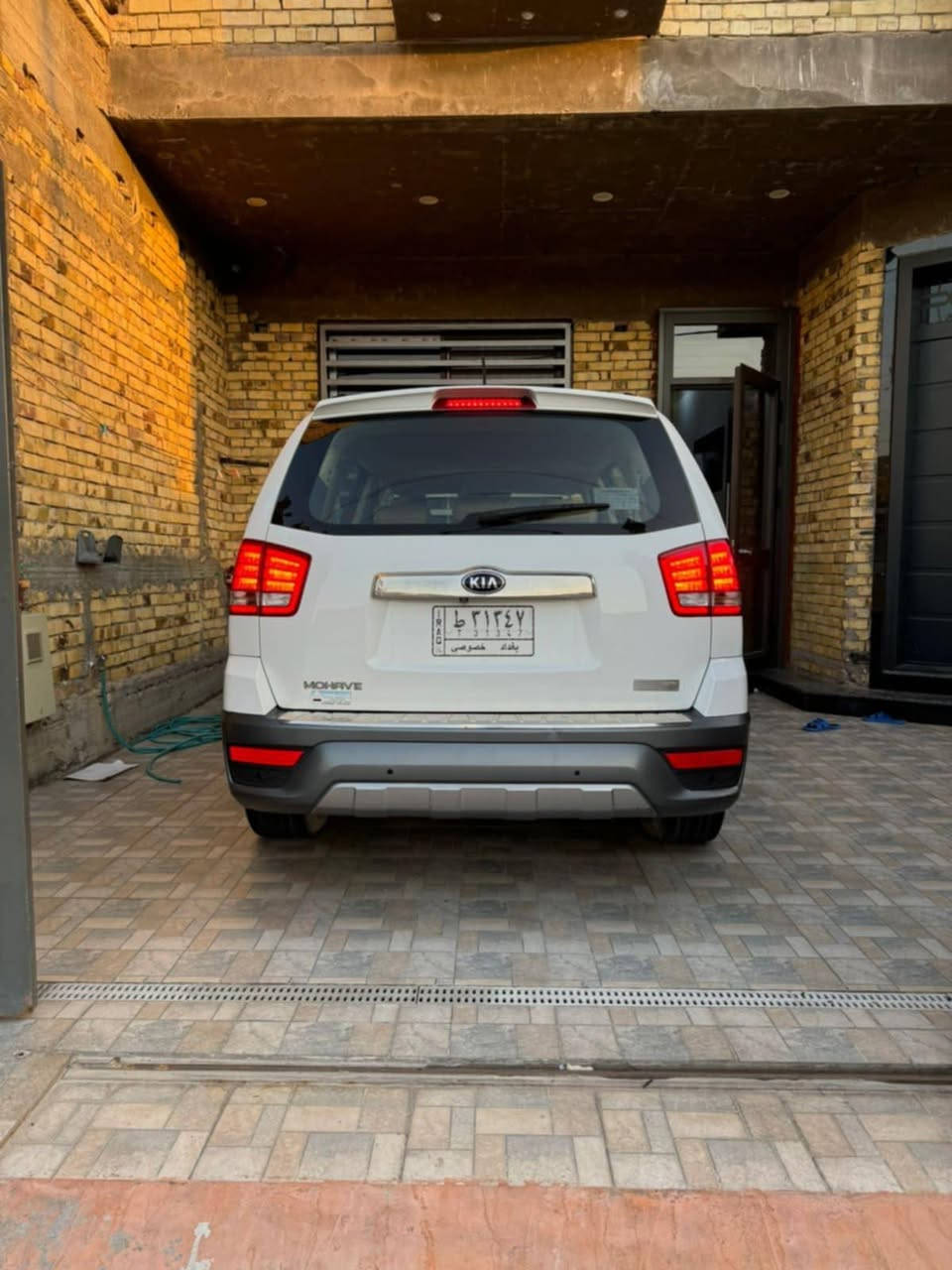للبيع كيا موهافي موديل 2017 فول مواصفات استيراد الشركة الدولية
مواصفات بصمة كشن جلد
كشن كهرباء فتحه فور ويل حساس امامي خلفي ماشيه 59 الف  حقيقي السيارة بحالة الوكالة ومكفولة كفالة عامة ما عدى رصعة صغيرة بالبنيد موضحة بالصور
السيارة موجودة بالكوت رقم بغداد للتواصل رقم الهاتف ***********
