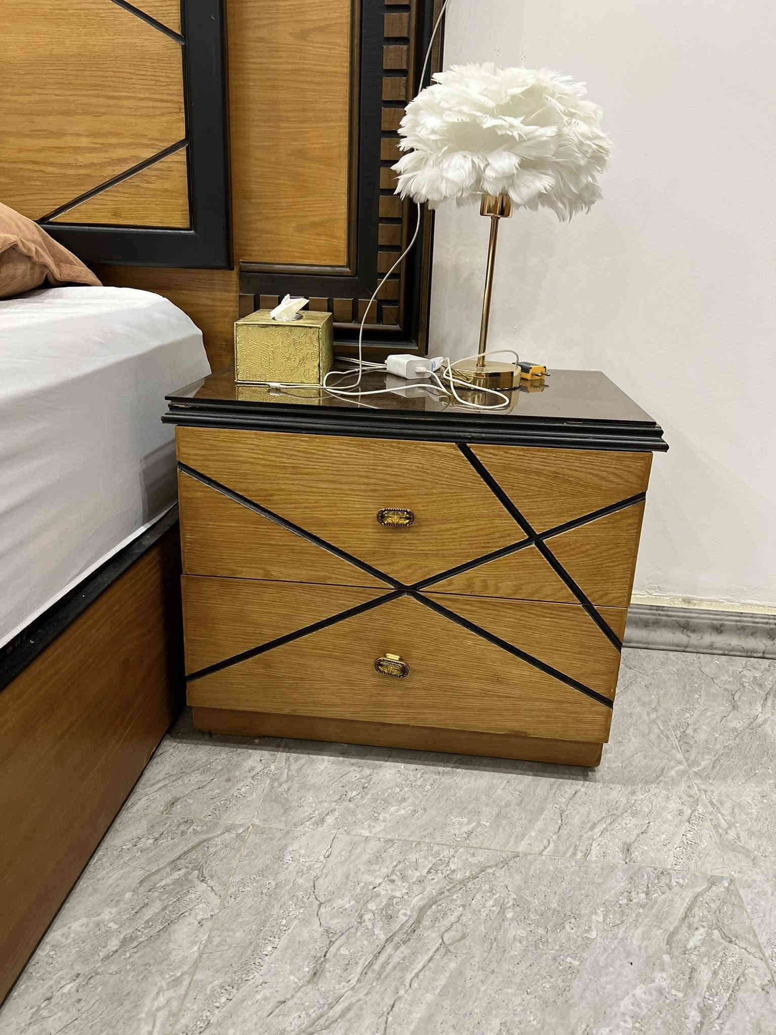 مسأكم خيررر غرفه نوم جديده كلشش يعني استخدام قليل كلشش وعجبتني غرفه وحبيت اغير سعر الشراء25ورقه الشراي يخابر *********** مكانه بغداد الشعب
