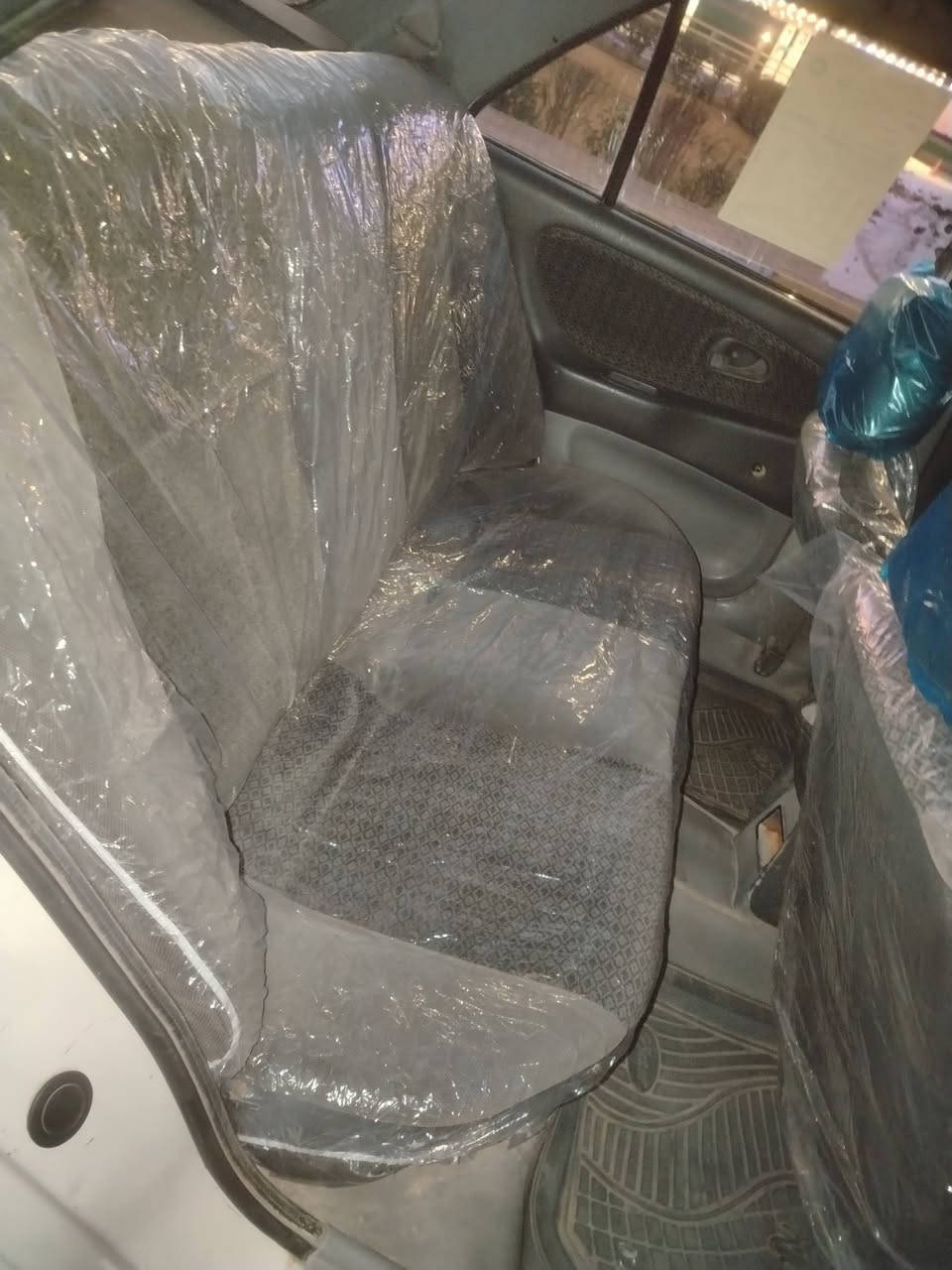 السلام عليكم بروتون 2002 للبيع قير محرك خير من الله السعر 40 وبيها مجال رقم بغداد ***********
