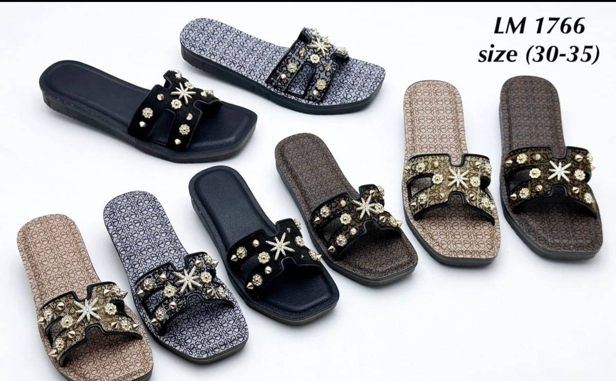 هاي موديلات نعالات لاستيك موجود توصيل كل عراق موجود.
جوانترين و هه رزانترين نه عل لامان دةست هه يه گەیاندنمان هەیە بۆ هەمو کوردستان و عیراق *********** whats app
