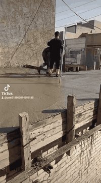 اسلام عليكم ورحمه الله وبركاته اخوكم نجار قالب من بغداد حاضر ***********
