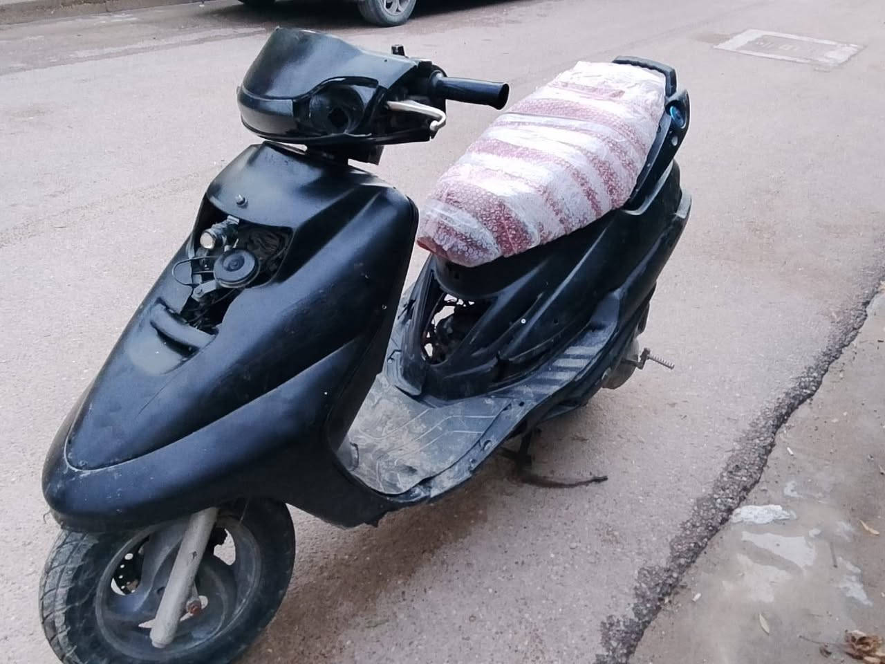 سلام عليكم شباب دراجه فراشه 140 نكره سلف
كلشي مابيهه مثل بصوره لسعر 200 بيهه مجال حك جيه
رقمي *********** مكاني بغداد تقاطع درويش
