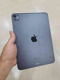 ايباد برو m4 للبيع السلام عليكم  للبيع ايباد برو ١١ موديل ٢٠٢٤ ( m4 ) ...