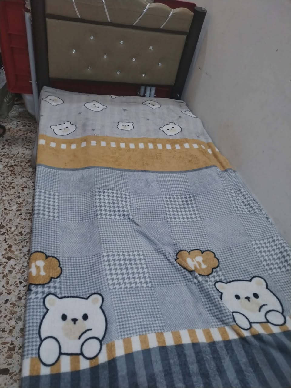 اغراض بيت نضيفه مكانهم السيديه


**إذا كنت صاحب هذا الإعلان وتريد حذفه لأي سبب، رجاءا أرسل رسالة إلى الدعم الفني**