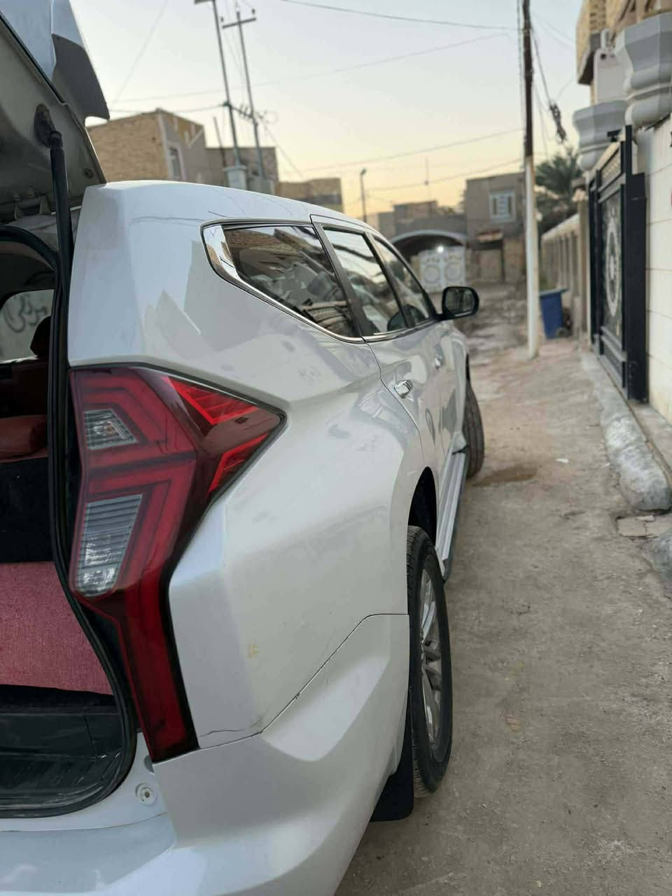 سياره باجيرو
موديل 2020 
موصفاتها 
شاشه 
كامره خلفيه
حساسات امامي وخلفي
7 راكب
اشاير بلمري
شفتات استيرن
محرك 3000
فتحت سقف 
وباقي الموصفات
سعر 220وبيها مجال 
رقم الهاتف ***********
