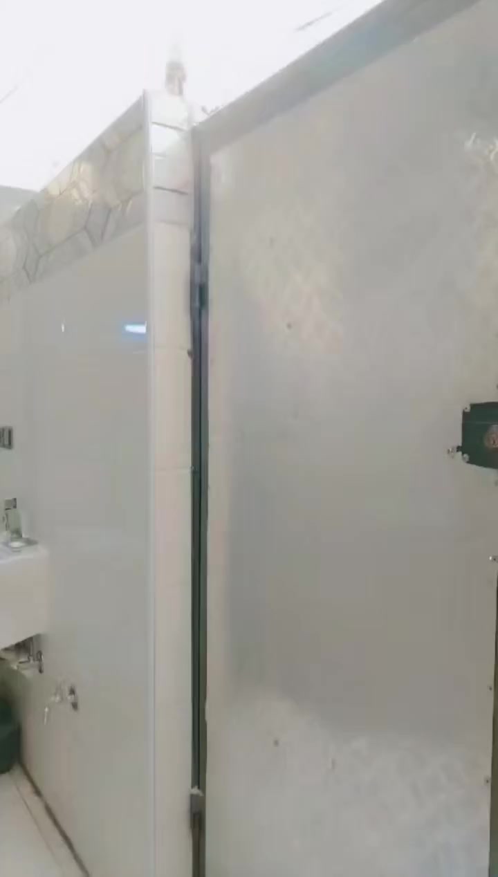 دار للبيع
بنا حديث نضافه ١٠٠ ٪ بغداد البلديات حي الرفاق الزراعي سند ٢٥
