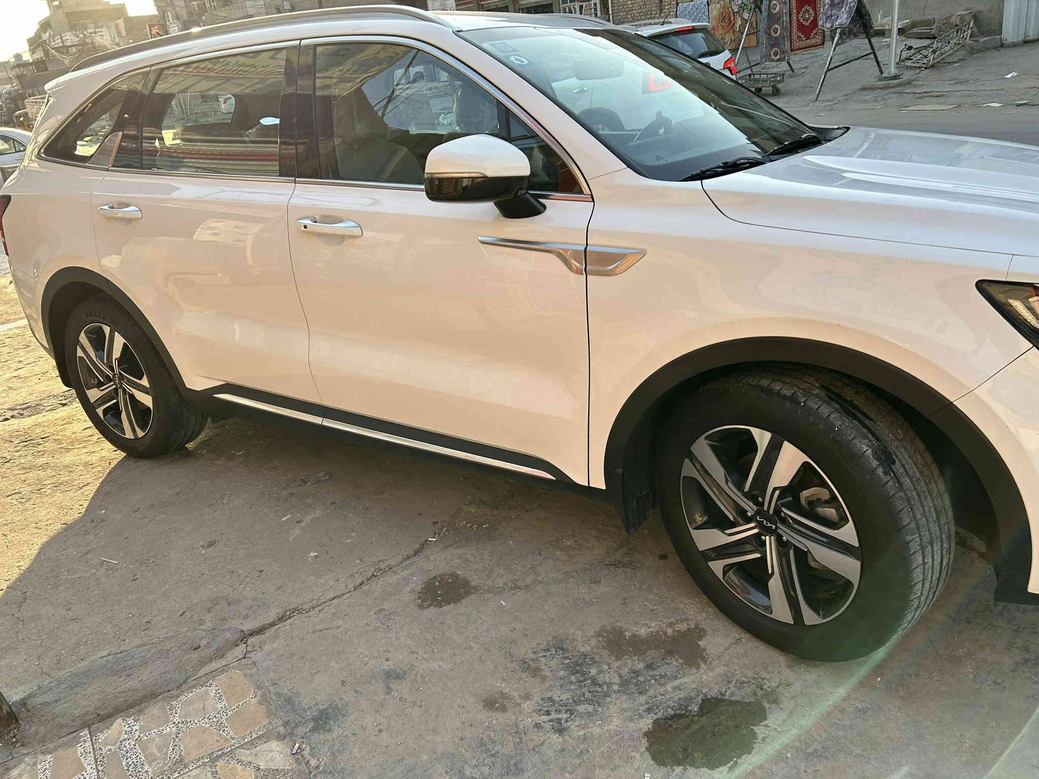 السلام عليكم
سورنتو موديل 2023 خليجي

 ماشيه 39الف وقابله للزياده

المواصفات

بصمه تشغيل

بصمه بيبان

تشغيل عن بعد جنطه كهرباء

كراسي كهرباء اماميه وخلفيه

سايد بريك بصمه

كير ماوس

شاحن لاسلكي للهواتف

كير 8 نمر

جي بي اس

شفتات ستيرن

تحكم استيرن فول

أربع انضمه قياده / ايكو / سمارت / سبورت /

نظام مانع انزلاق

نظام منحدرات

7 راكب

مكينه 6V/3500

3 قطع تبريد

كامره دواره

لد نهاري

لايت زينون 

المقاعد مخمل 

مثبت سرعه

السعر 300$

للتواصل***********
